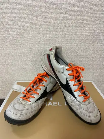 미즈노 모렐리아 TF 26.5cm
