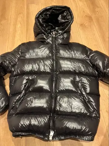 ZARA 블랙 후드 부착 다운 자켓 S