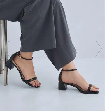 청키 패디드 샌들 (4.5cm 힐)