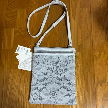 치카자와 레이스 숄더백 약 22 x 18cm