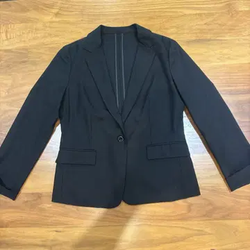 블랙 싱글 버튼 자켓 비즈니스 정장