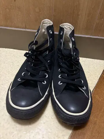 CONVERSE ALL STAR 블랙 하이컷 스니커즈
