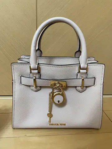 Michael Kors 백
