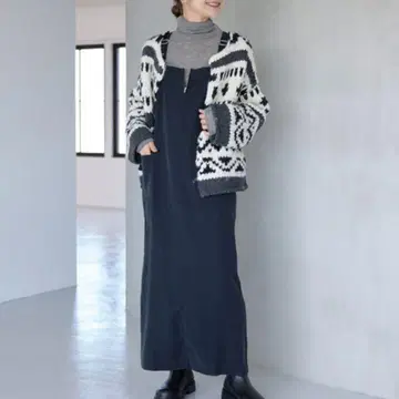슬로브 이에나 레이온 트윌 아이라인 점프 스커트 블랙