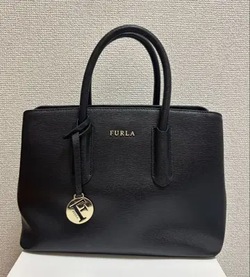 FURLA 블랙 토트백