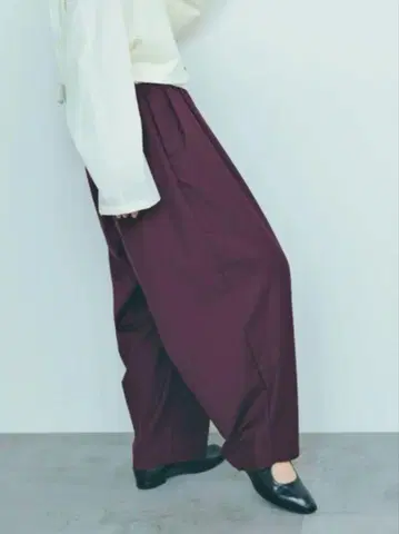KBF 커브 이지 슬랙스