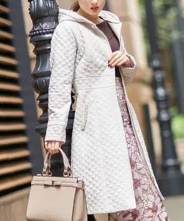 [ 미사용 새상품 택 포함 ] 토코 클로젯 퀼팅 코트 펄