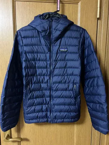patagonia 네이비 다운 자켓 후드 부착