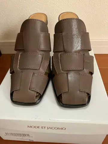 MODE ET JACOMO 브라운 뮬