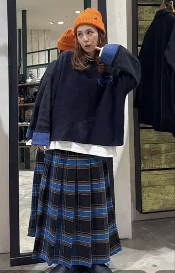 미니 페더 자카드 풀오버 미니 페더 자카드 스커트