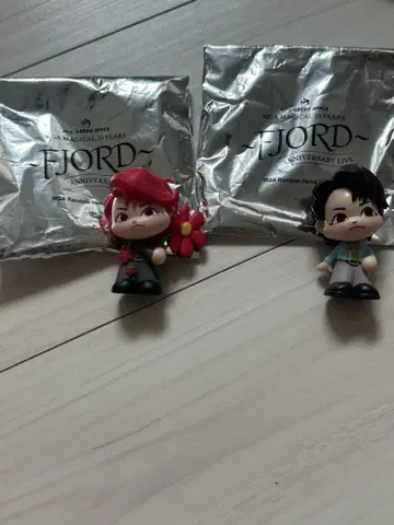 FJORD 10주년 기념 피규어 2체 세트