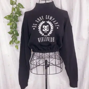 GYDA DC 콜라보 블랙 트레이닝복 숏 기장 52