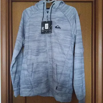Quiksilver 그레이 후드 부착 자켓과 팬츠 세트