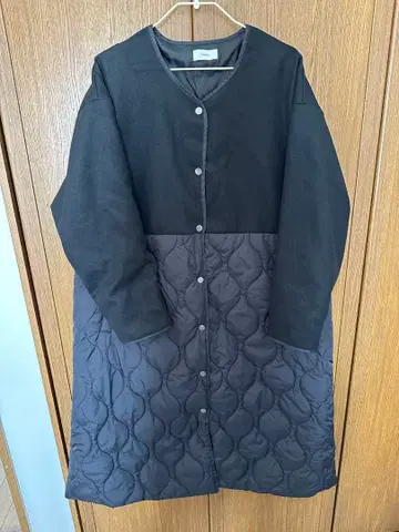 새상품 [hagumu] 퀼팅 롱 코트 블랙 HugHug