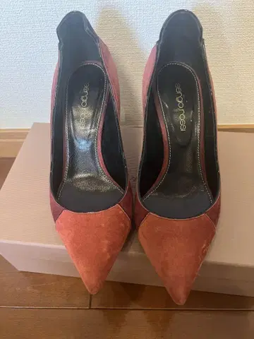 [세르지오로시] 와인 레드 스웨이드 하이힐