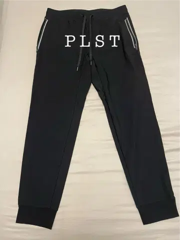 PLST 블랙 조거 팬츠