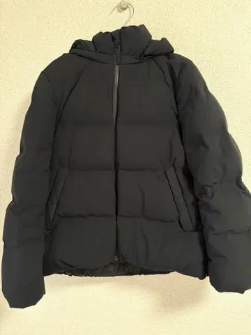 UNIQLO 심리스 다운 후드티 (3D 컷) M