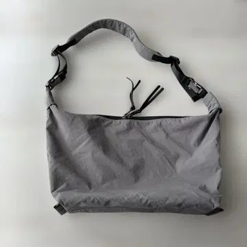 GLOVE 그레이 숄더백