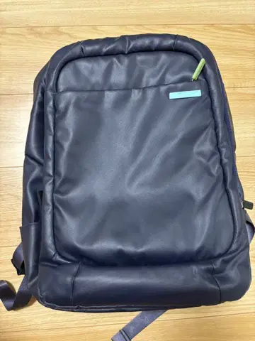 Spigen 네이비 백팩