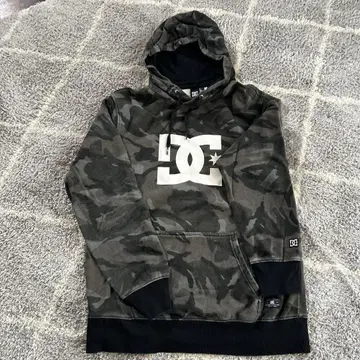 DC 카모 패턴 후드 부착 후드티