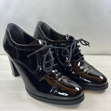 [ 미사용급 ] 레이스업 스트레이트 팁 힐 로퍼 에나멜 22cm