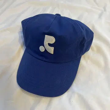 Rest & Recreation 레스토랑드레크리에이션 캡