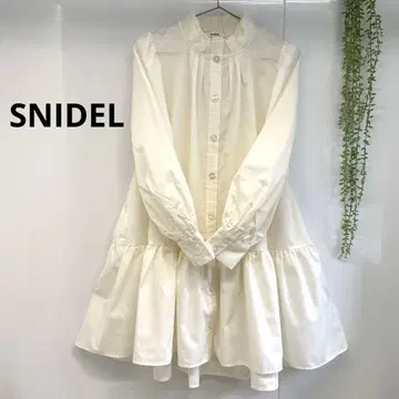 SNIDEL 스나이델 [컨디션 최상] 티어드 롱 블라우스 프릴 화이트
