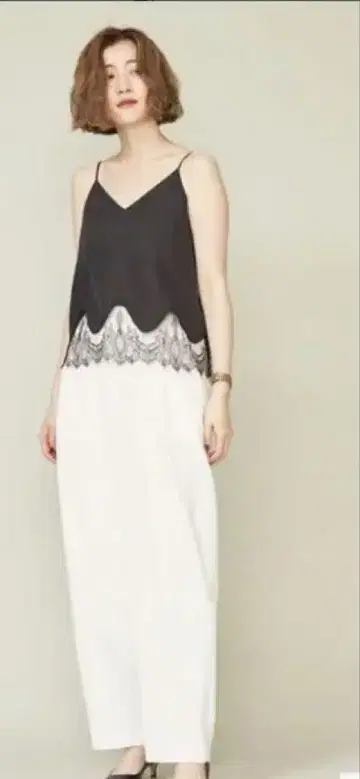 conte 비대칭 턱 팬츠 WHITE 38