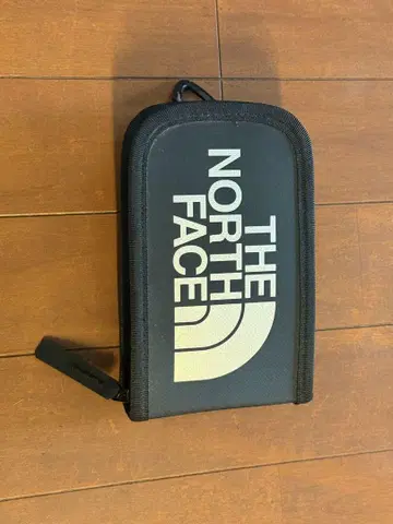 THE NORTH FACE 블랙 파우치 컴팩트