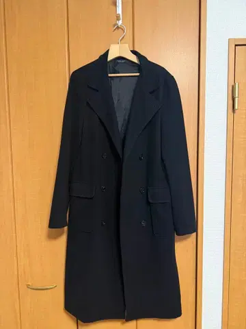 ZARA MAN 블랙 체스터 코트