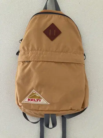 새상품급 kelty 백팩 데이백 연어 오렌지