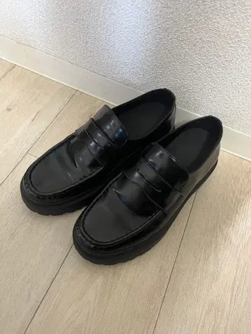 FILLIN UNOS 로퍼 통굽  가죽 신발