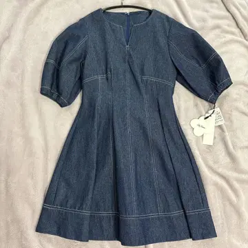 [ 새상품 ] Lily Brown 데님 원피스