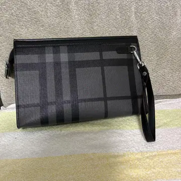 그레이 체크 무늬 클러치백