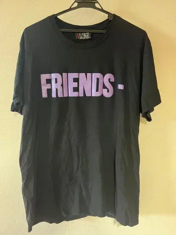 VLONE FRIENDS T셔츠 블랙 사이즈 M