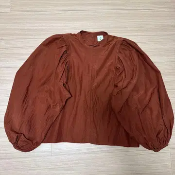 6 ROKU 블라우스