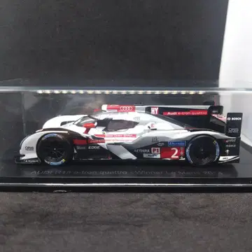 스파크 1/43 아우디 R18 e-트론 콰트로 르망 24시간 우승