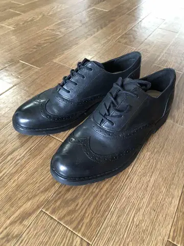 ALDO 블랙 가죽 브로그 신발