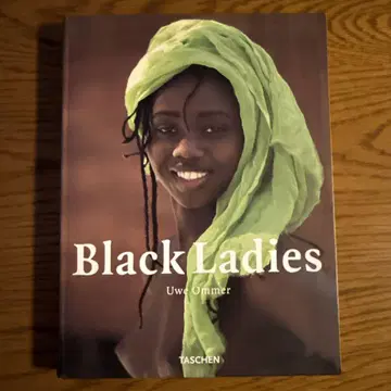 Black Ladies Uwe Ommer