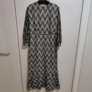 어반 리서치 원피스 올 패턴 레이스 머메이드 블랙