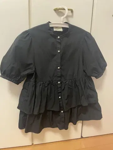 UNITED ARROWS 블랙 반팔 셔츠