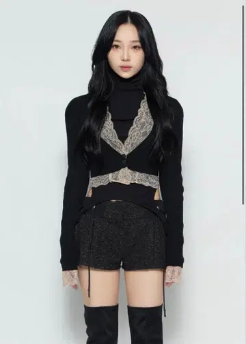 S framed lace tops