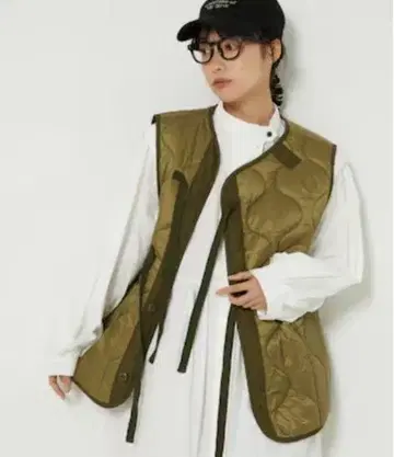 새상품급 REAK'S STORE 퀼트 라이너 리본 베스트