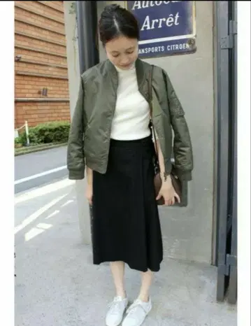 SLOBE IENA 플라이트 크로스 ma1 블루종