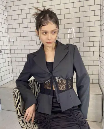 pellicule 레이시 페플럼 숏 자켓