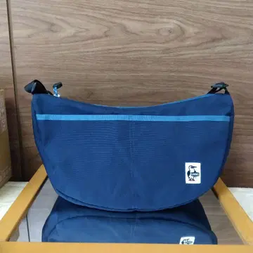 네이비 나일론 숄더백