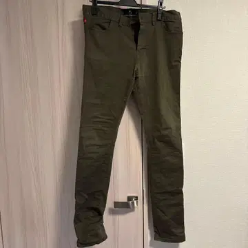 VIRGO WEAR WORKS 슬림핏 팬츠 사이즈 4 올리브