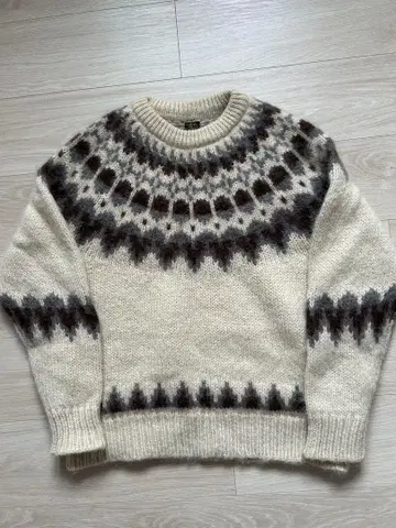 새상품급 BATONER 노르딕 무늬 아이보리 모헤어 울 알파카 2