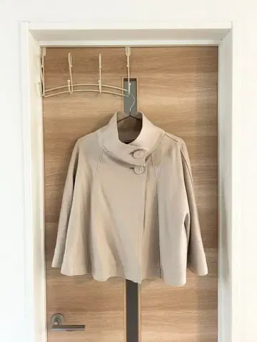 [ UNTITLED ] 판초 코트