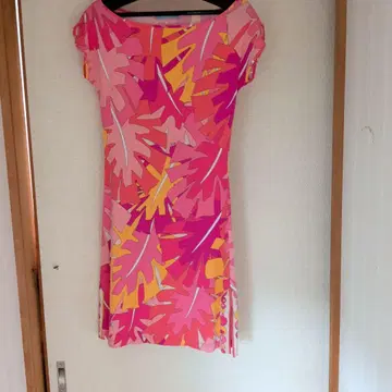 EMILIO PUCCI 컬러풀 잎 패턴 반팔 원피스